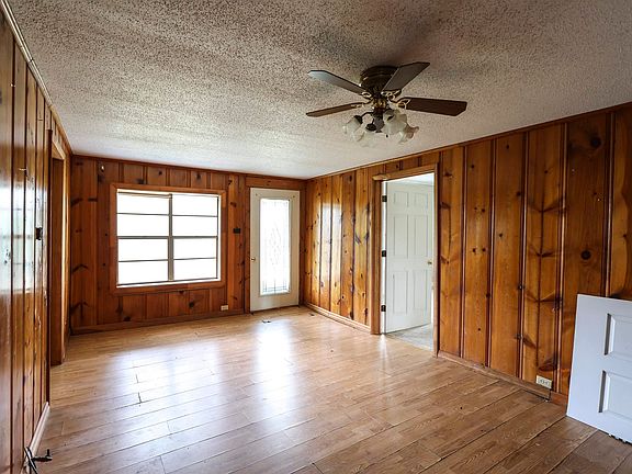 4th image of 259 Pinecroft Rd