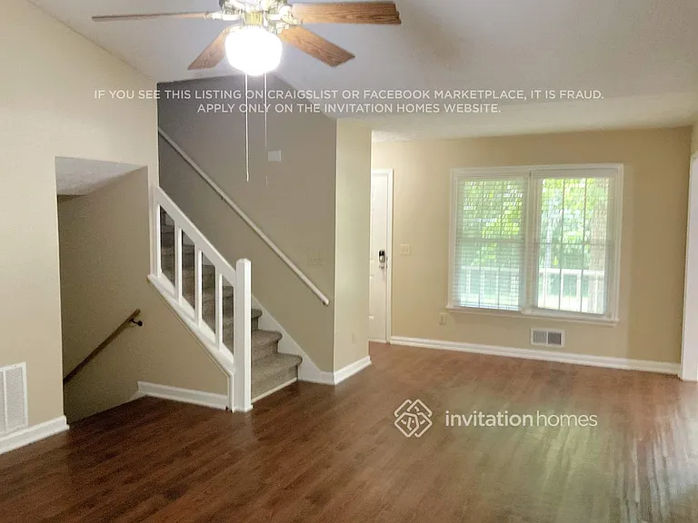 2501 Whitebluff Way — Photo 3
