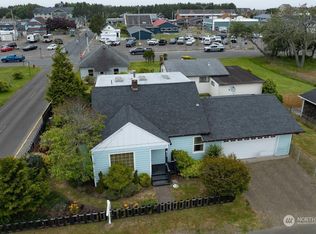 411 Washington Ave S, Long Beach, WA 98631