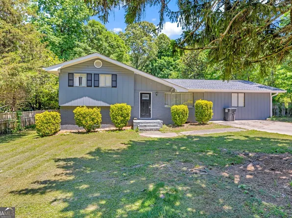 2146 Terry Ln, Douglasville, GA 30135