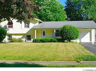 618 Meadowbriar Rd, Rochester, NY 14616