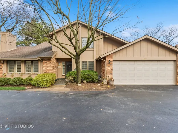 1704 Boulder Dr, Darien, IL 60561