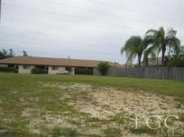 933 Cape Coral Pkwy W, Cape Coral, FL 33914