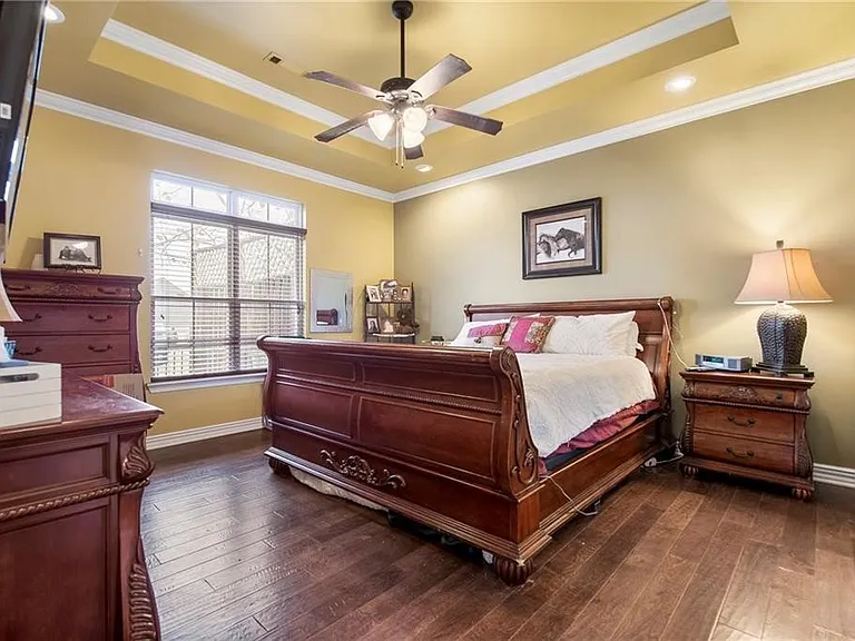 11073 Club House Pkwy — Photo 9