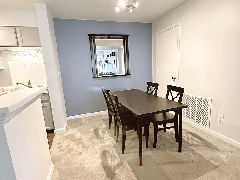 4652 White Rock Cir #10 — Photo 5