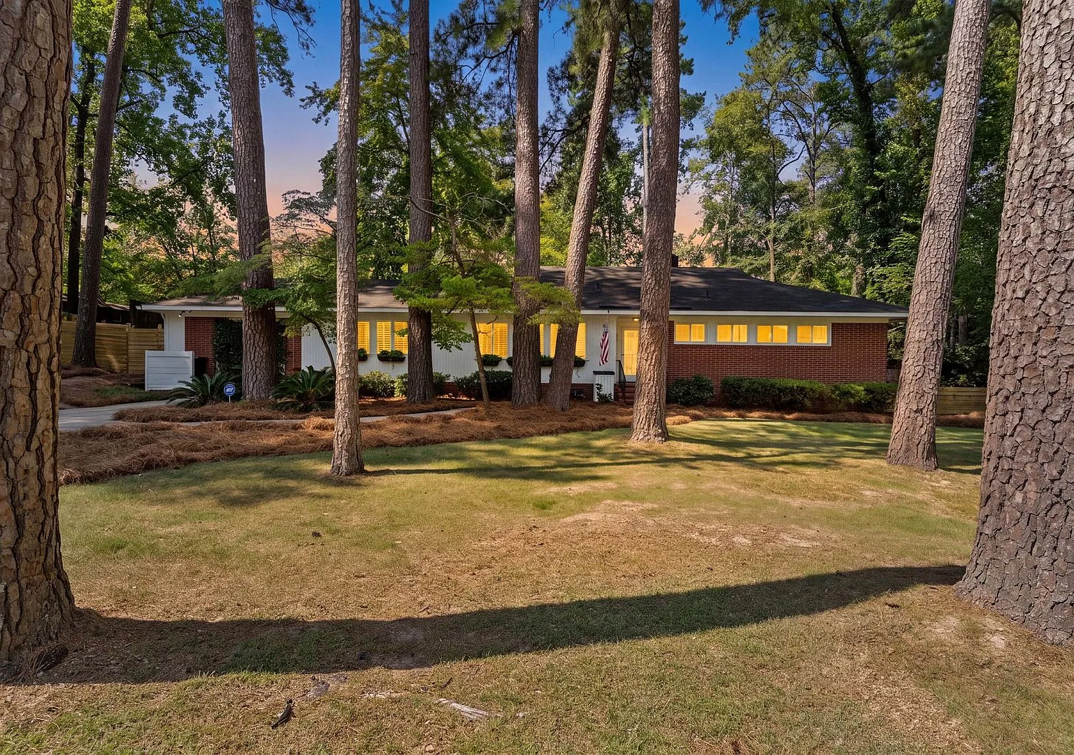 A Rare offering in Berckman Hills close to the Augusta National Golf Course — Photo 2