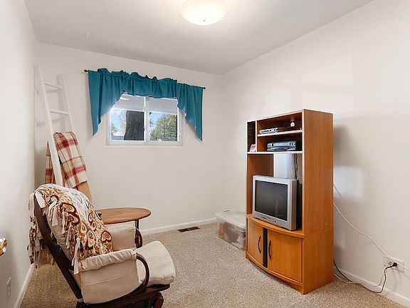 5th image of 168 Cypress Dr