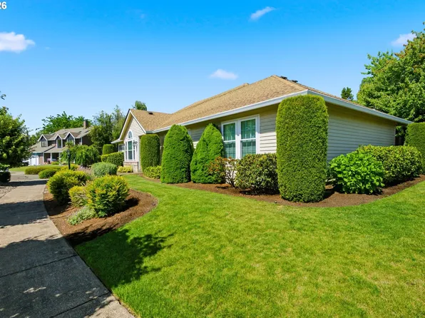 679 NE Maryann Ct, Hillsboro, OR 97124