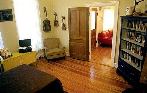 2nd image of 1104 Forest Ave