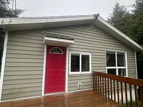 3439 Peninsula Rd, Kodiak, AK 99615