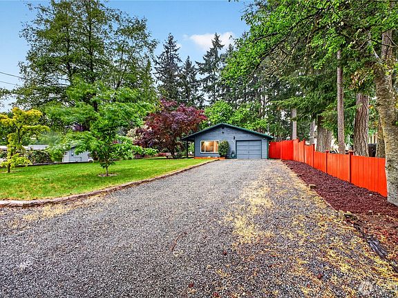 3rd image of 8211 189th Avenue E