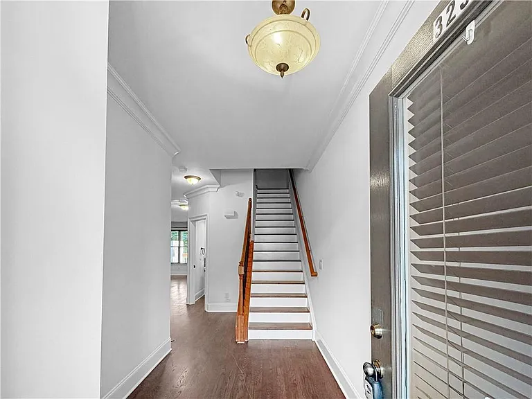 3239 Claudia Ct — Photo 2