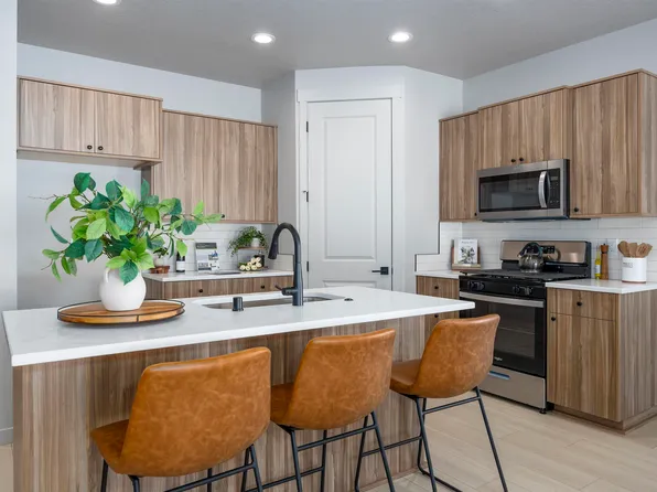 3646 Morningside Pkwy, Richland, WA 99352