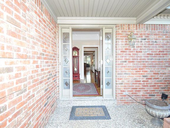 4th image of 10817 Quince Ct