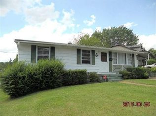 1116 Roundabout Rd, Martinsville, VA 24112