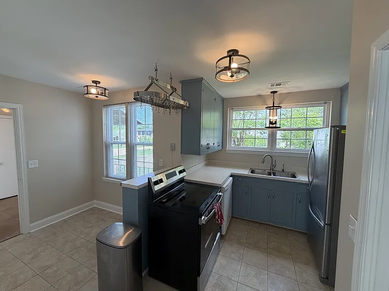 1921 Castleman Dr #A — Photo 11
