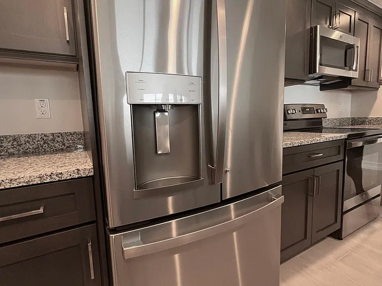 1805 Riverside Dr — Photo 19