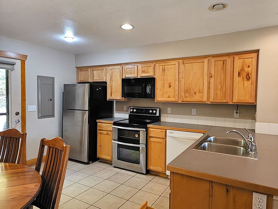 1st image of 585 N Cache St #7-1-1