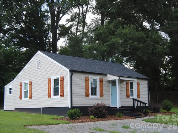 1602 Oakridge Meadows Ct, Rock Hill, SC 29732