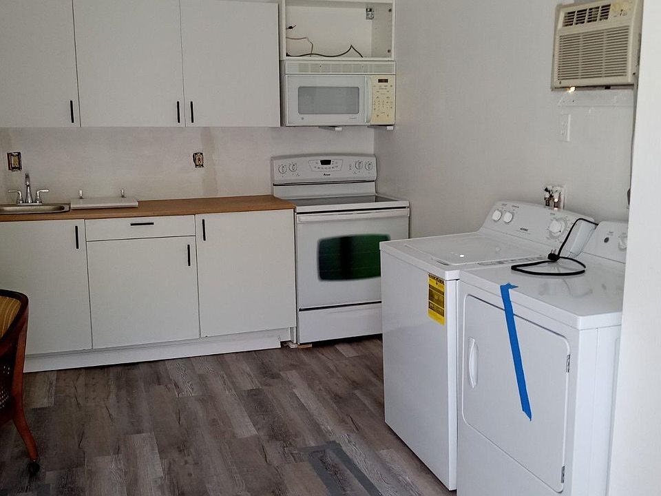 1st image of 405 W Centre St #2