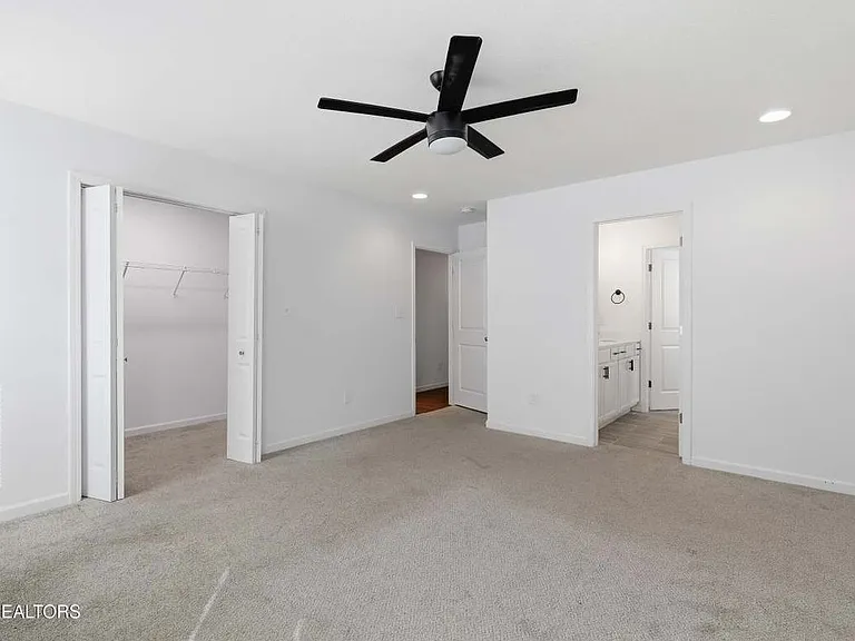 6513 Cara Cade Ln — Photo 24