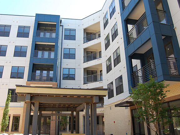 3rd image of 2520 South Blvd #2187158