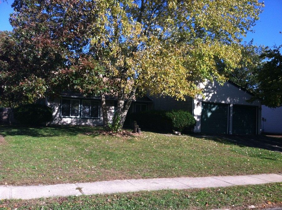2nd image of 17 Eastmont Ln