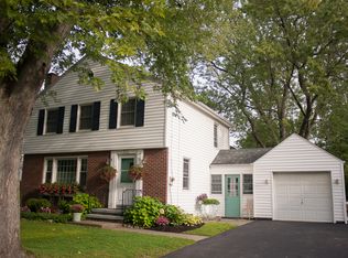 120 Huntington Ct, Hamburg, NY 14075