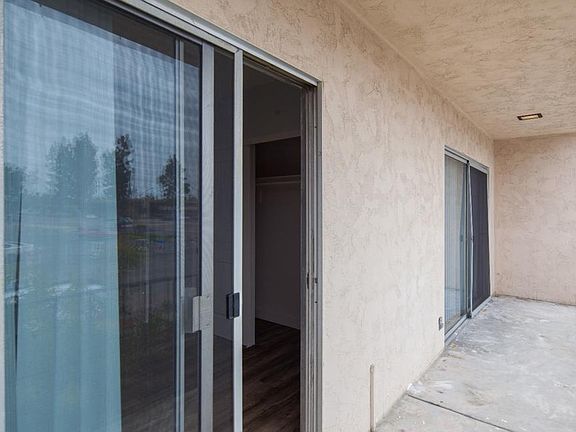 5th image of 2669 Mission Village Dr