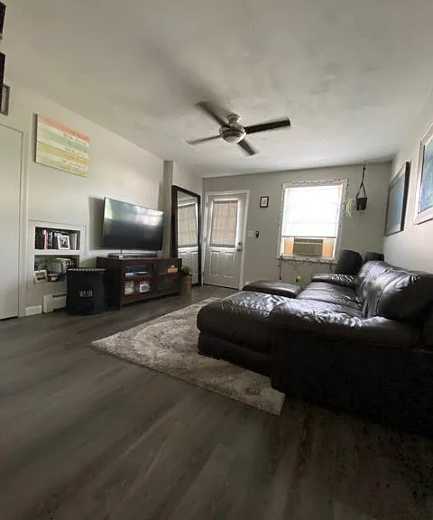 11 Williams St #11 — Photo 5