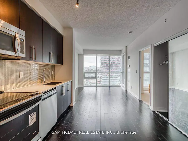 510 Curran Pl #1710 — Photo 7