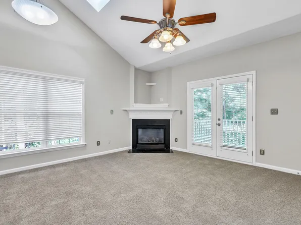 333 Glenolden Ct, Cary, NC 27513