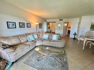 5981 Via Vermilya #A-405, Lake Worth, FL 33462