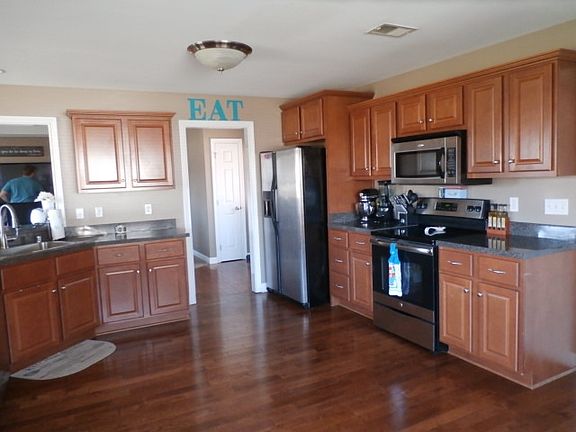 4th image of 309 Willow Crossing Ct
