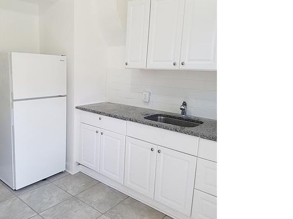 2nd image of 334 N Salford St
