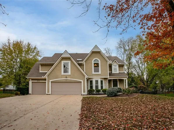 4552 W 138th Ter, Leawood, KS 66224
