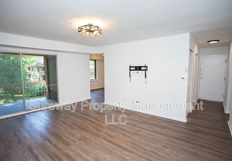 125-5 Echelon Rd — Photo 2