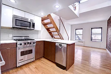 Rented by Urbane Brokerage