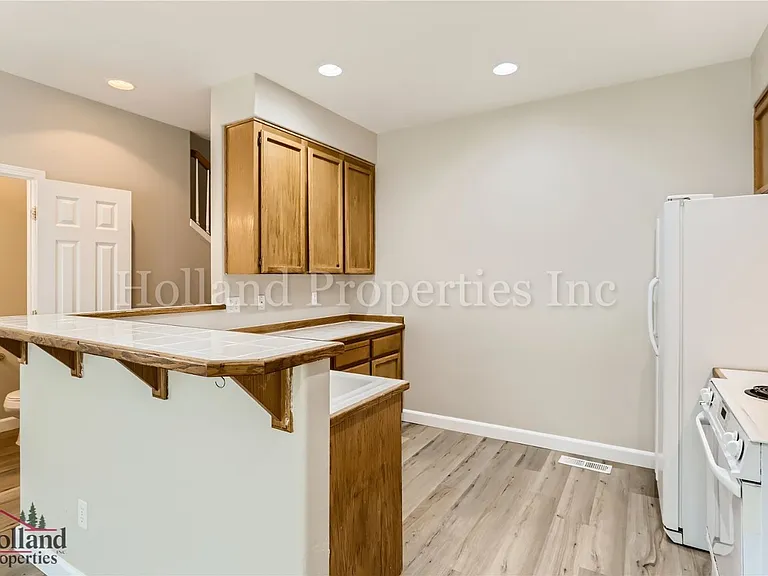 3133 NE 13th Pl — Photo 9