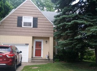 524 Brantwood Rd, Amherst, NY 14226