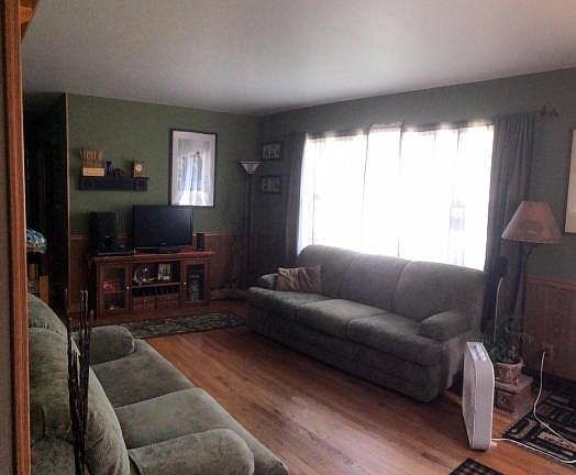 2nd image of 818 Furman Dr