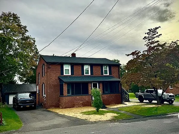 53 Groff St, Kingston, NY 12401