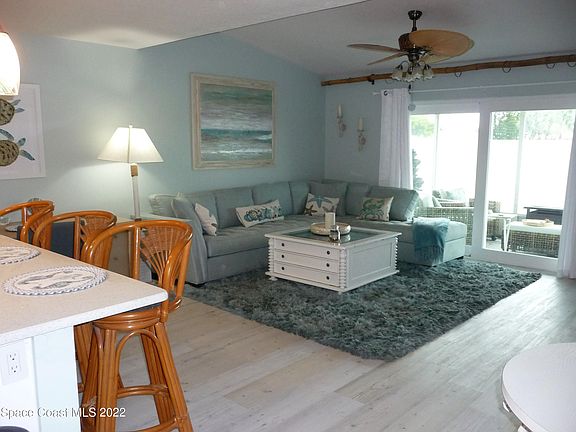2nd image of 37 Sunset St #37