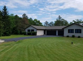 1005 Housewert Close, Machesney Park, IL 61115