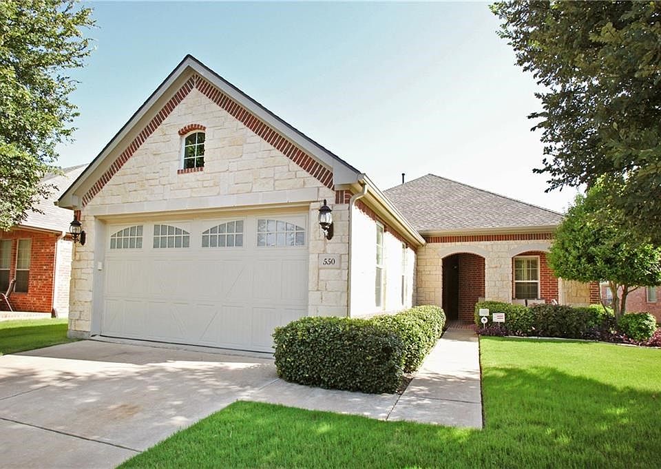 1st image of 550 Birch Valley Ct
