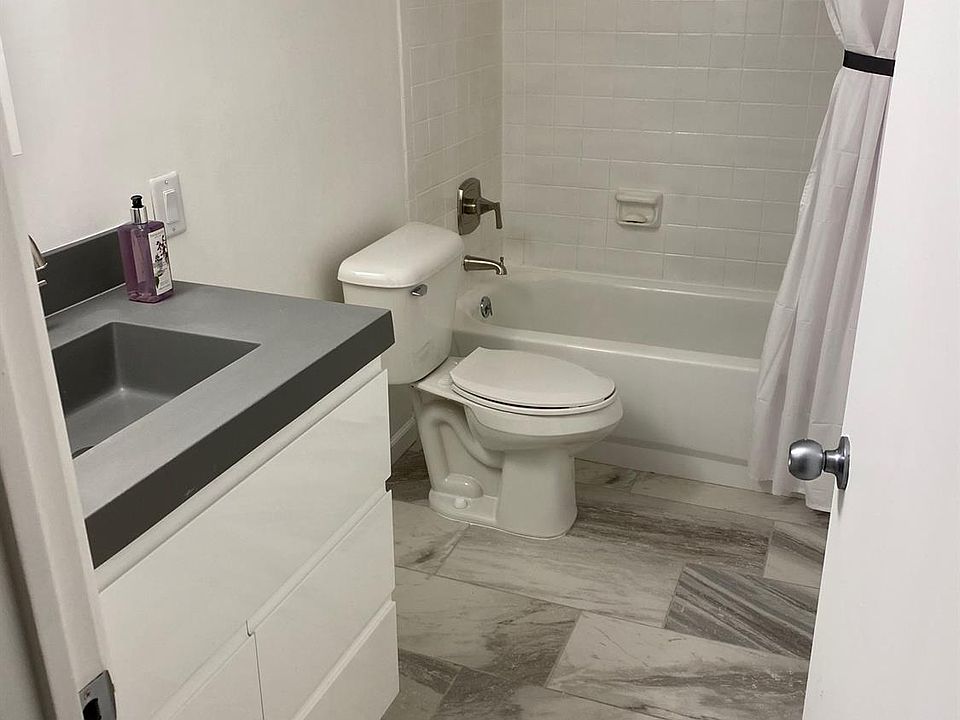 1st image of 2401 Packard St APT 33D
