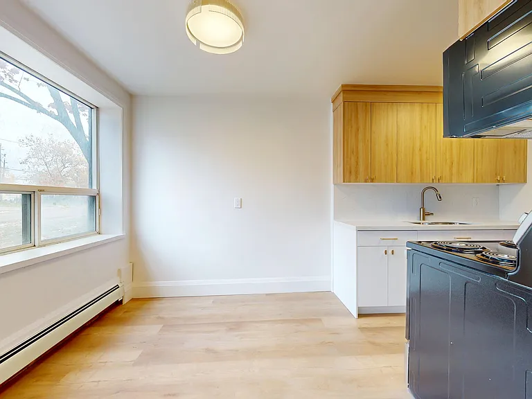 1 Marquette Ave — Photo 38