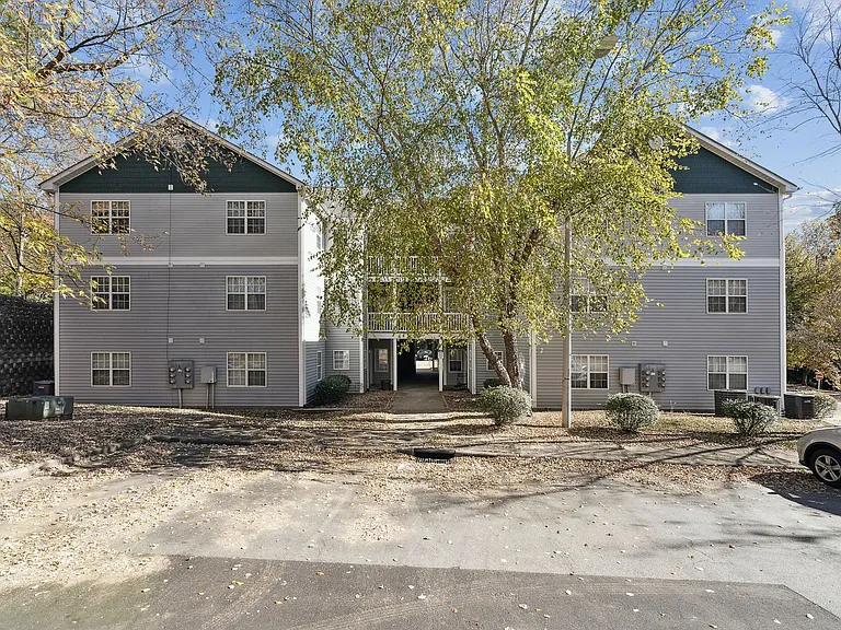 2000 University Woods Rd #204 — Photo 16