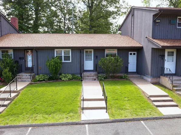 255 Williamstown Court #255, Newington, CT 06111