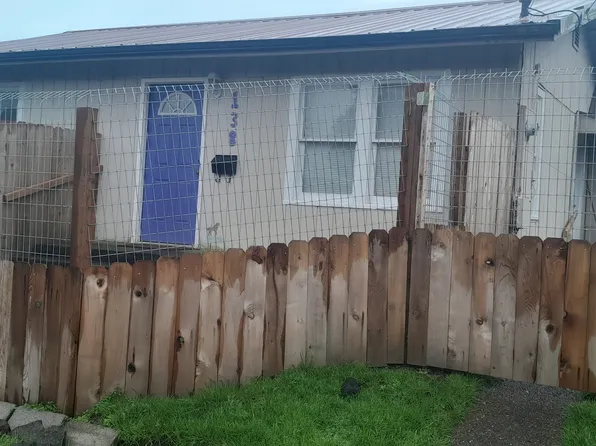 138 S Marple St, Coos Bay, OR 97420